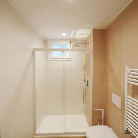 Terrazza 72 בית הארחה אג'רולה