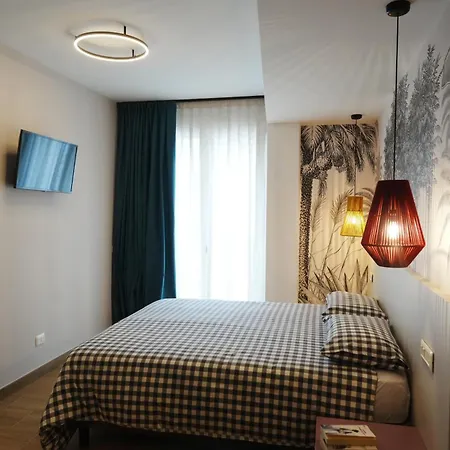 Terrazza 72 בית הארחה אג'רולה